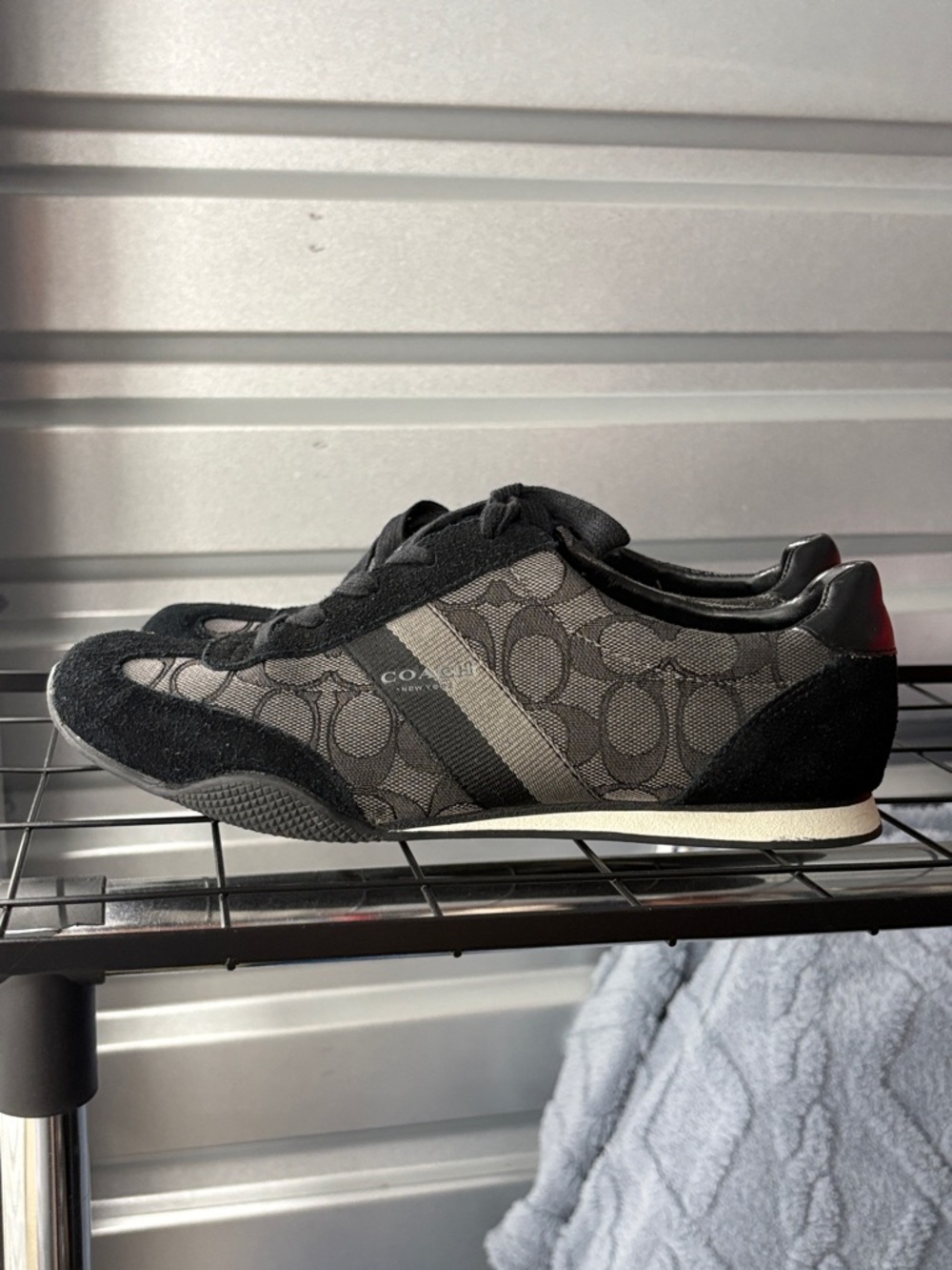 Coach Women’s Gray and Black Signature Low-Top Sneaker